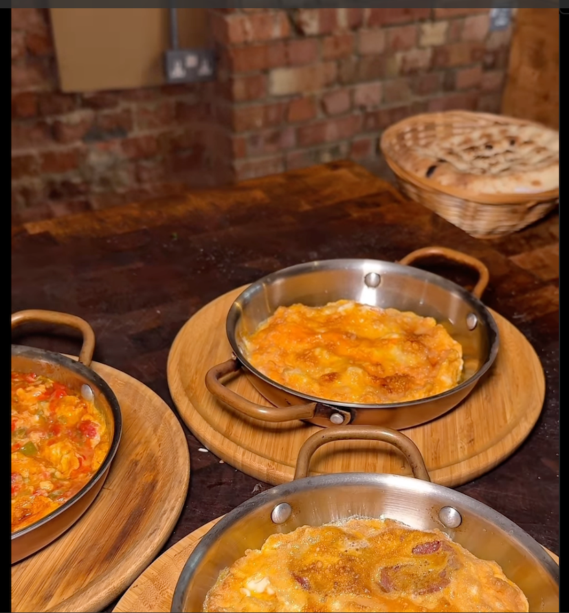 Bamboo Round Serving Platter & Terracotta Wooden Tray 25 cm