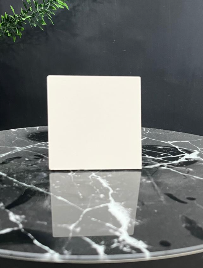 BQ003-002-000 Tile 10x10 cm