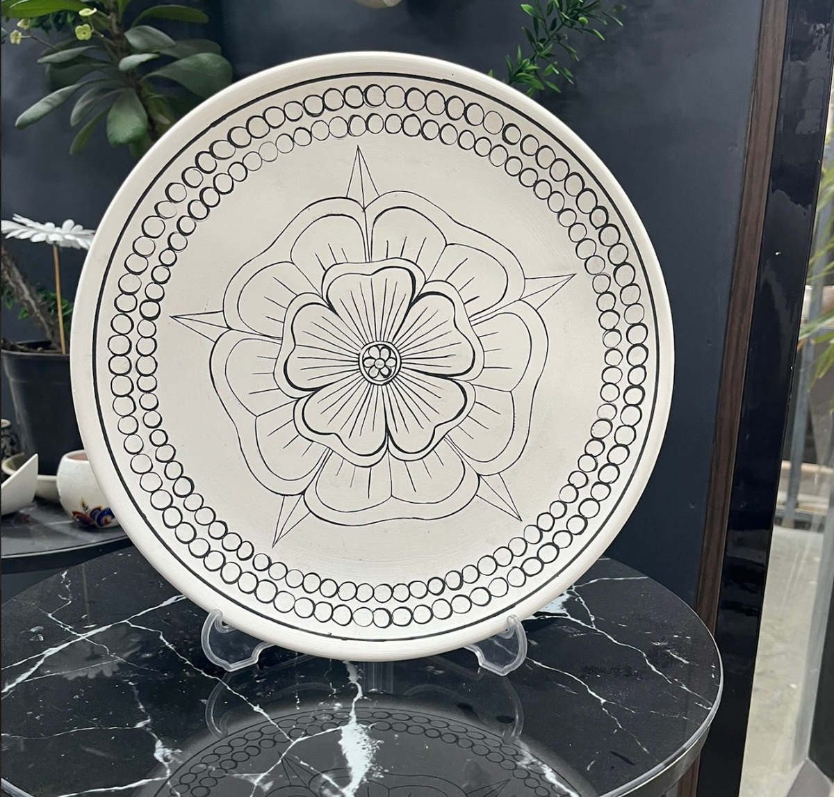BQ004-002-901 Flower Plate (30 cm)